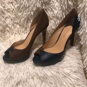 Gianni Bini Olive & Navy Pumps